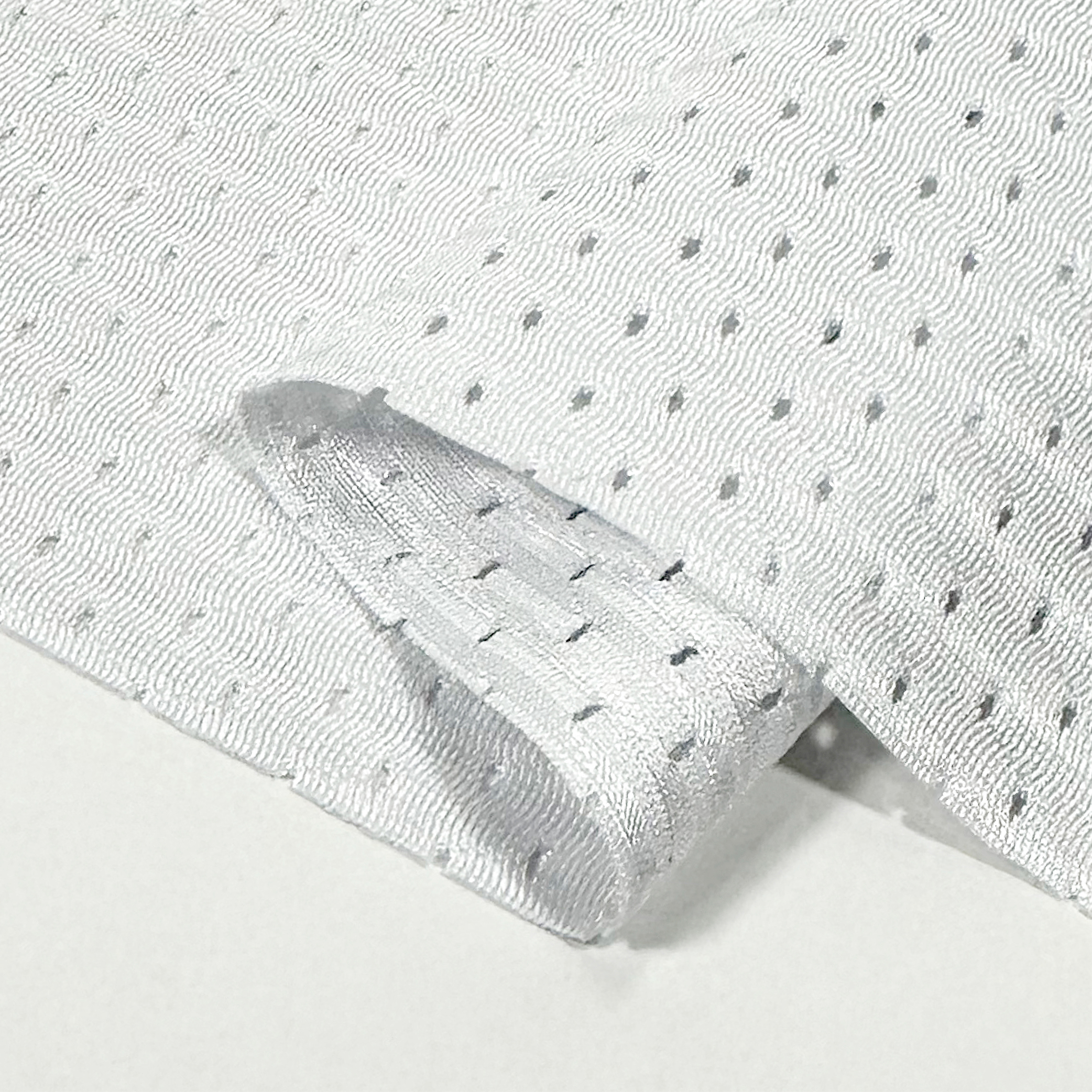 Resto-Tough Pro Mesh 290 - 92/8W fabric texture and appearance